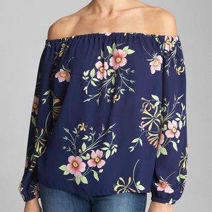 NWT Gap Off the shoulder blouse size XS